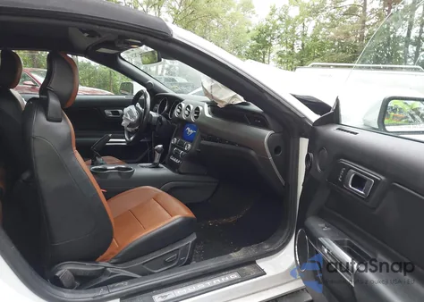 2022 Ford Mustang Ecoboost Premium z USA, uszkodzony, nr VIN 1FATP8UH6N5119260